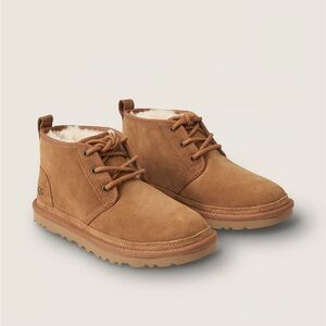 UGG Neumel Boots - gently used